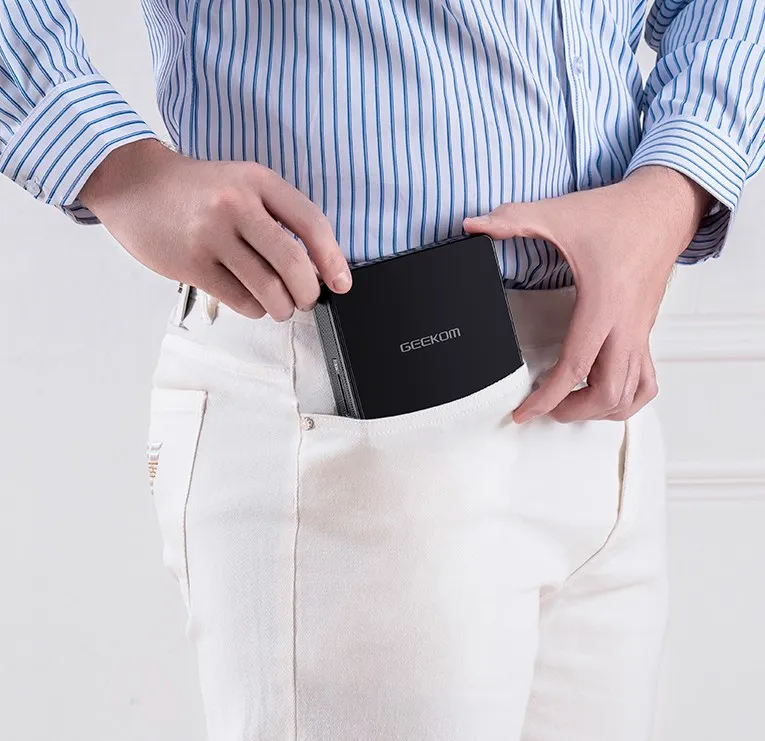 GEEKOM MiniAir 11 is Ultra Portable 1